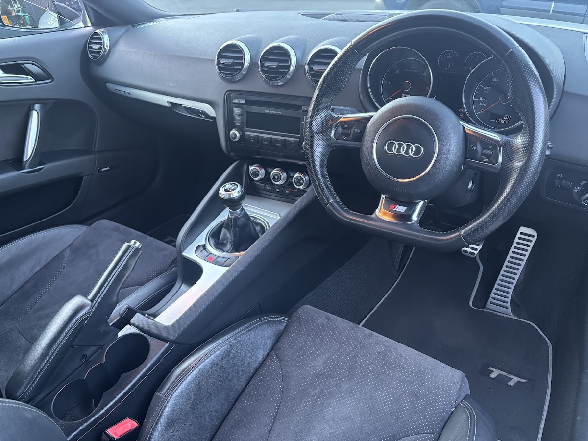 Car4Valet - Mobile Car Valeting Cheltenham
