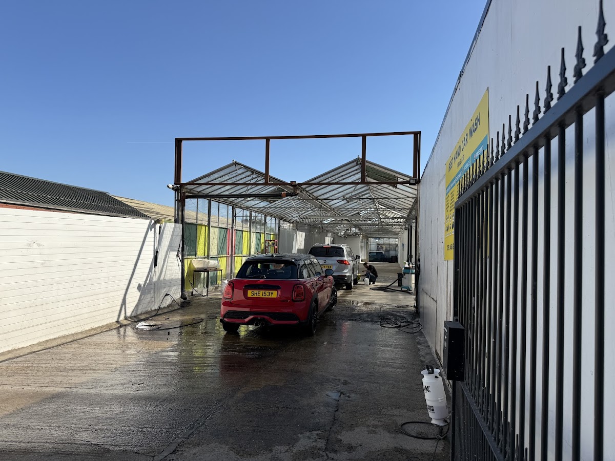 Crews Hill Hand Car Wash
