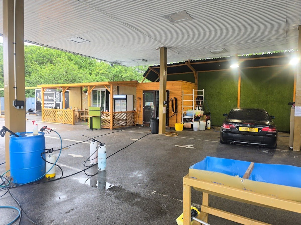 Deluxe hand car wash and detail