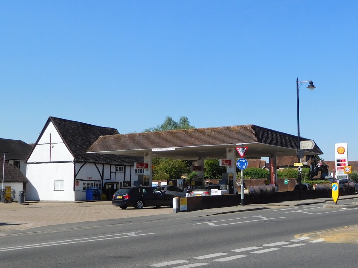 Little Manor Service Station
