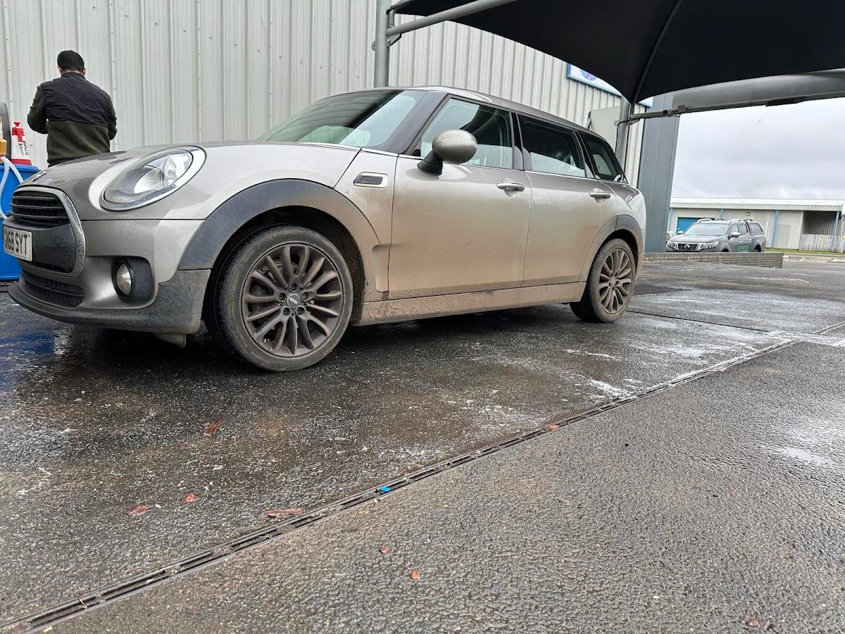 Lynn Hand Car Wash