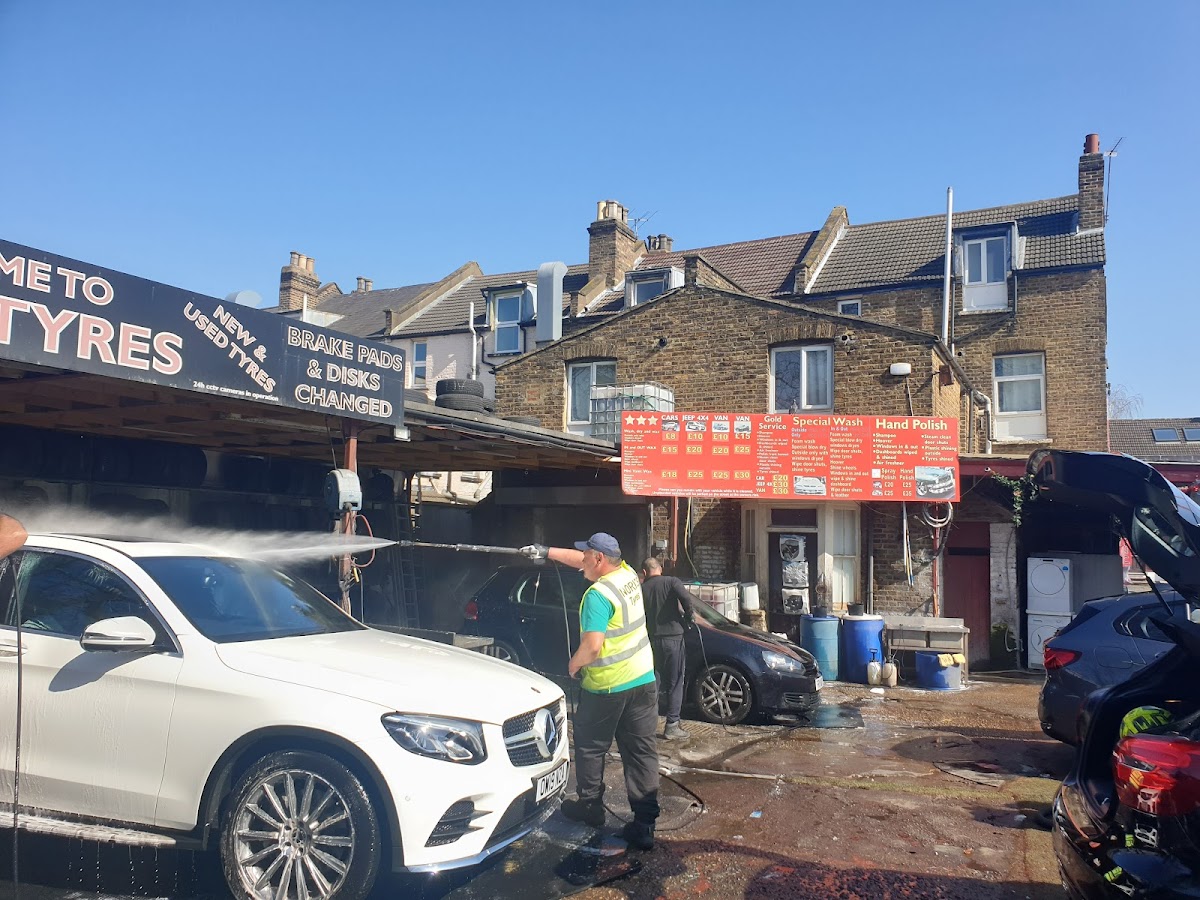 Rays car wash