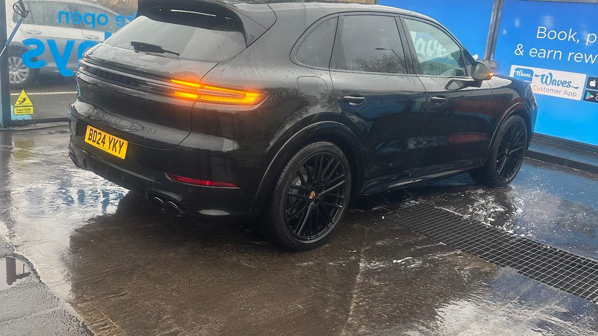 Waves Hand Car Wash Cheshunt