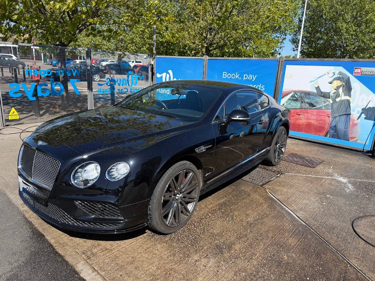 Waves Hand Car Wash Rainham