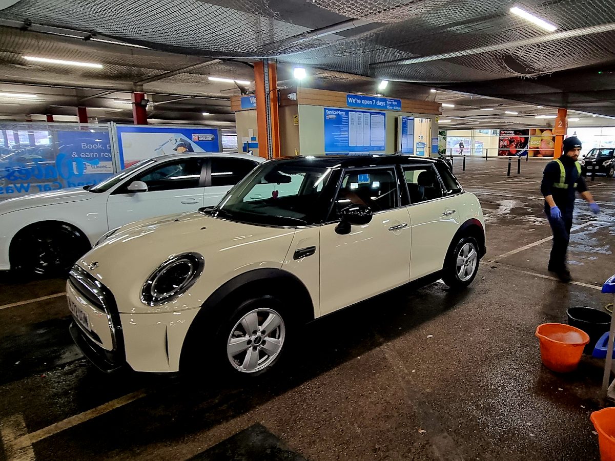 Waves Hand Car Wash Salford